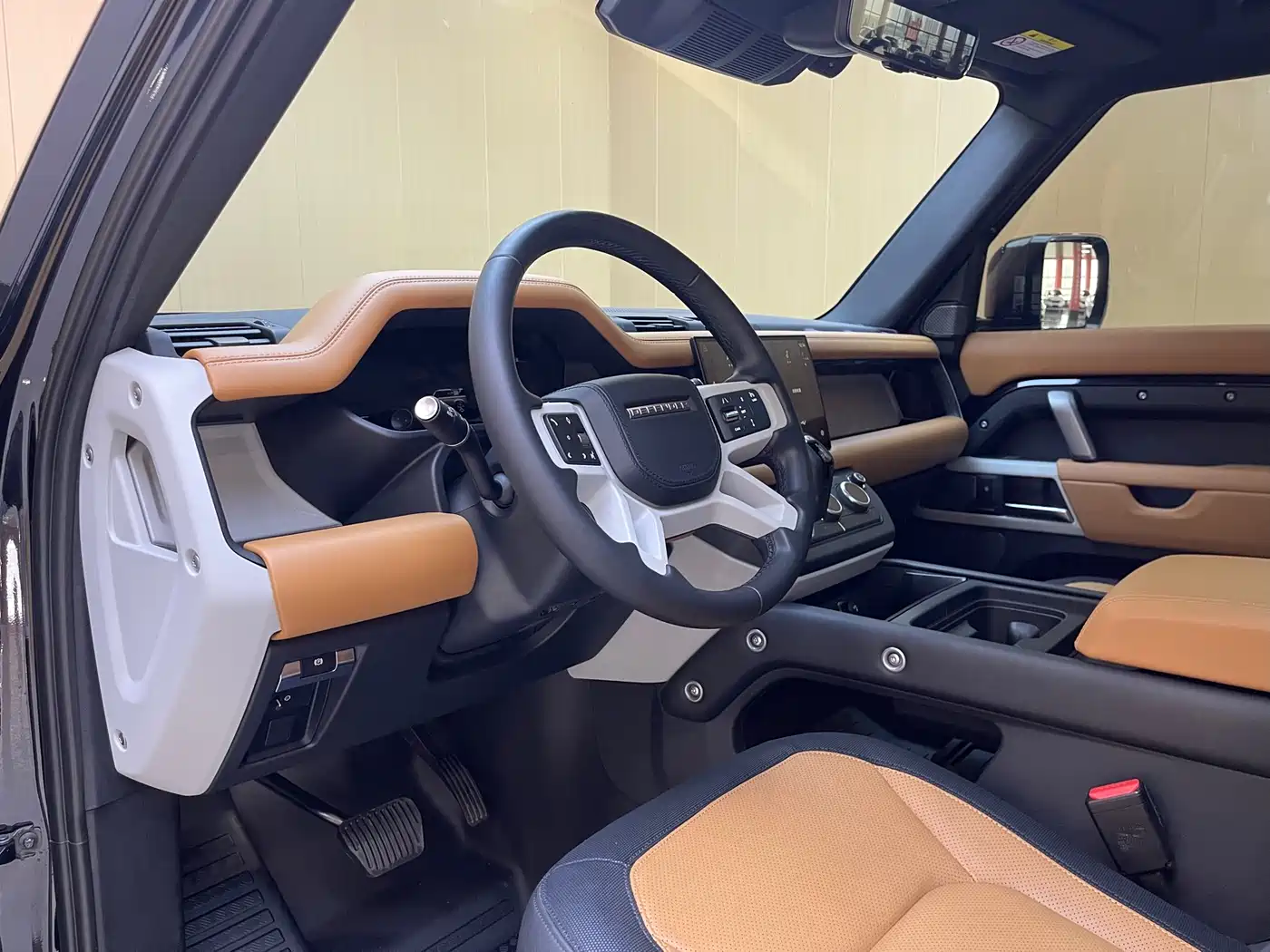 Land Rover Defender 2024 110 3.0T P400 X-DYNAMIC HSE фото 10