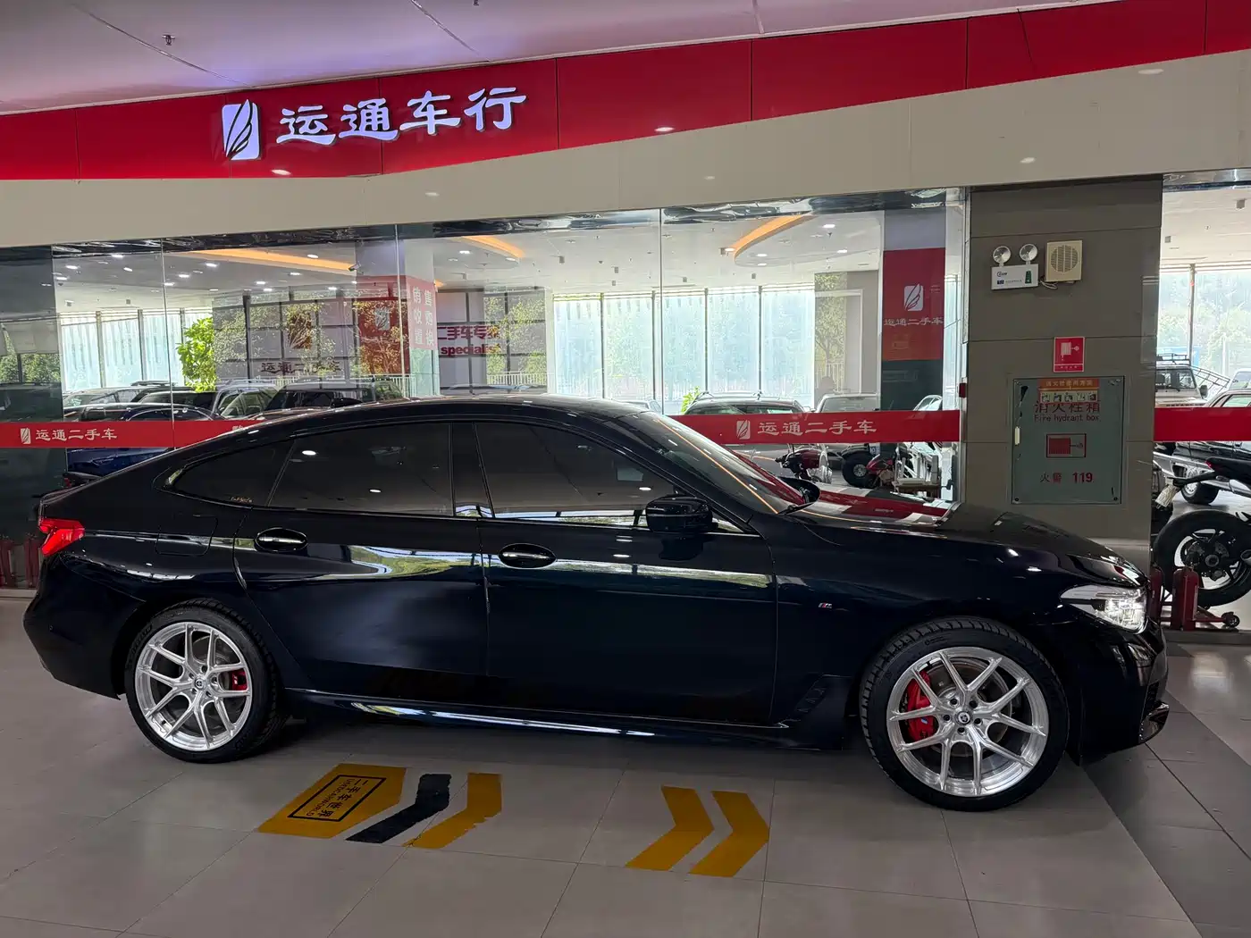 BMW 6 Series GT 2018 640i xDrive M Sport Package фото 3