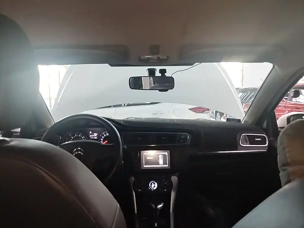 صورة 18 - Citroën C3-XR