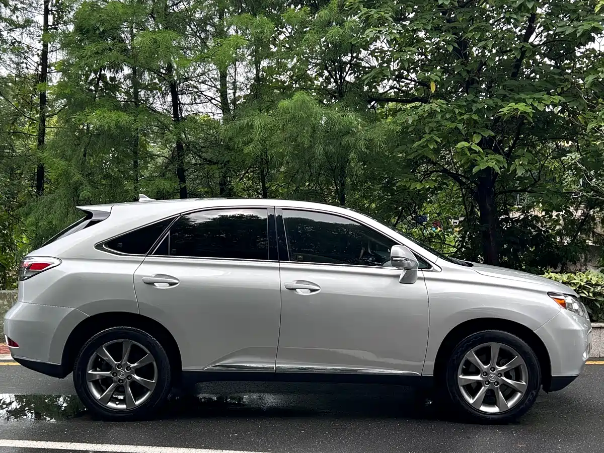Lexus RX Classic 2009 Model 350 Premium Edition фото 3