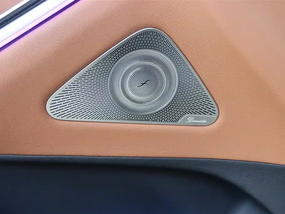 Photo 19 - Mercedes-Benz S-Class