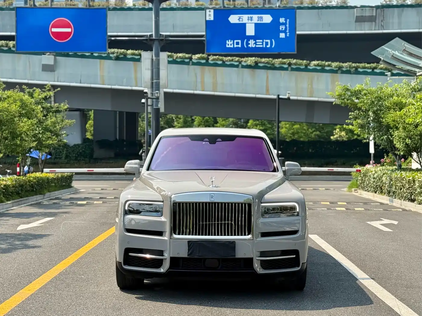 Rolls-Royce Cullinan 2018 4-Seater Version
