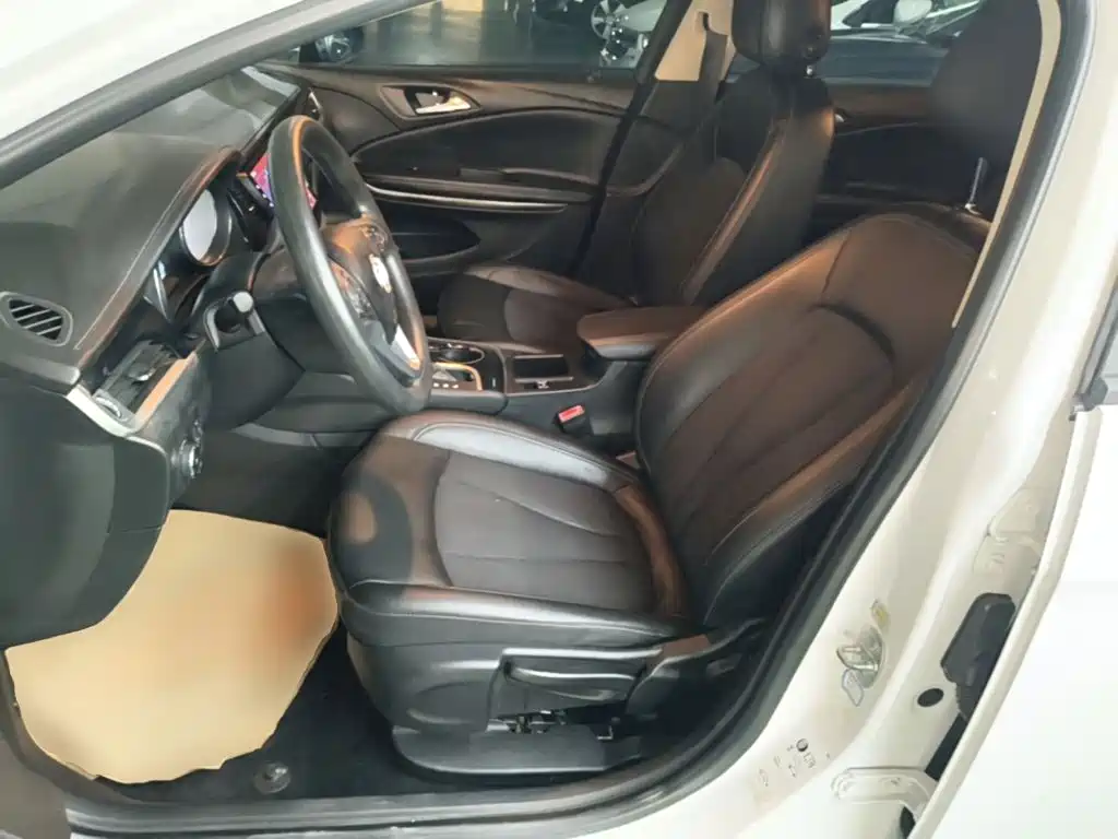 Buick Verano 2015 2015 Sedan 20T Dual-clutch Leading