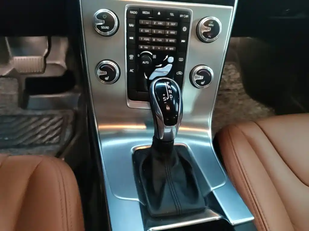 Фото 14 - Volvo S60