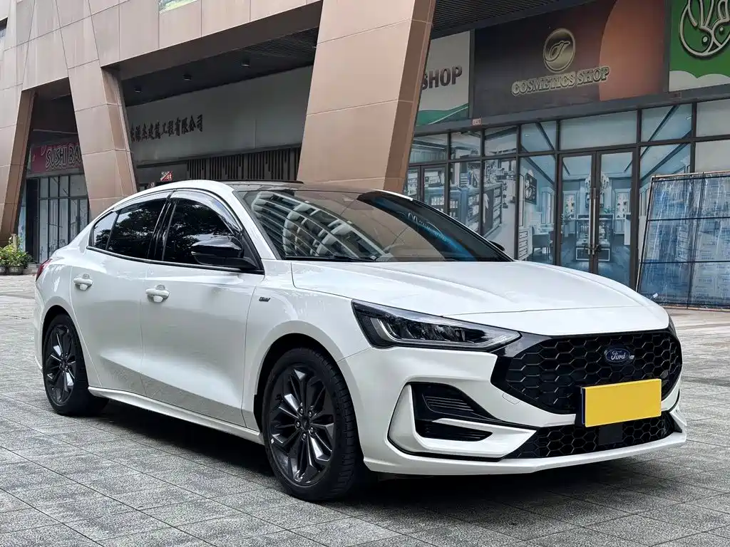 2023 Ford Focus