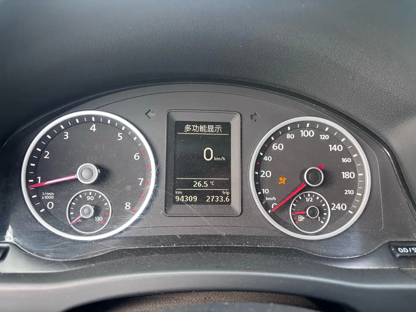 Volkswagen Tiguan 2015 1.8TSI Automatic 2WD Trendline фото 7