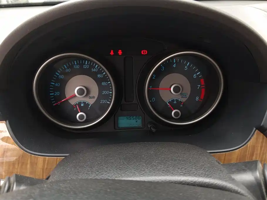 Buick Excelle 2015 1.5L Manual Classic фото 13