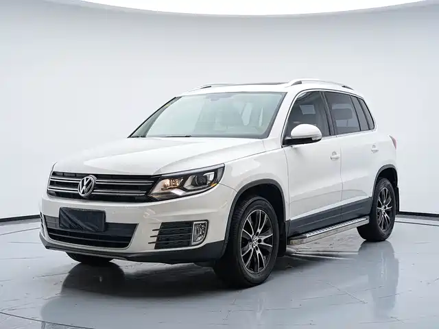 Volkswagen Tiguan 2015 1.8TSI Automatic 2WD Highline — фото 1