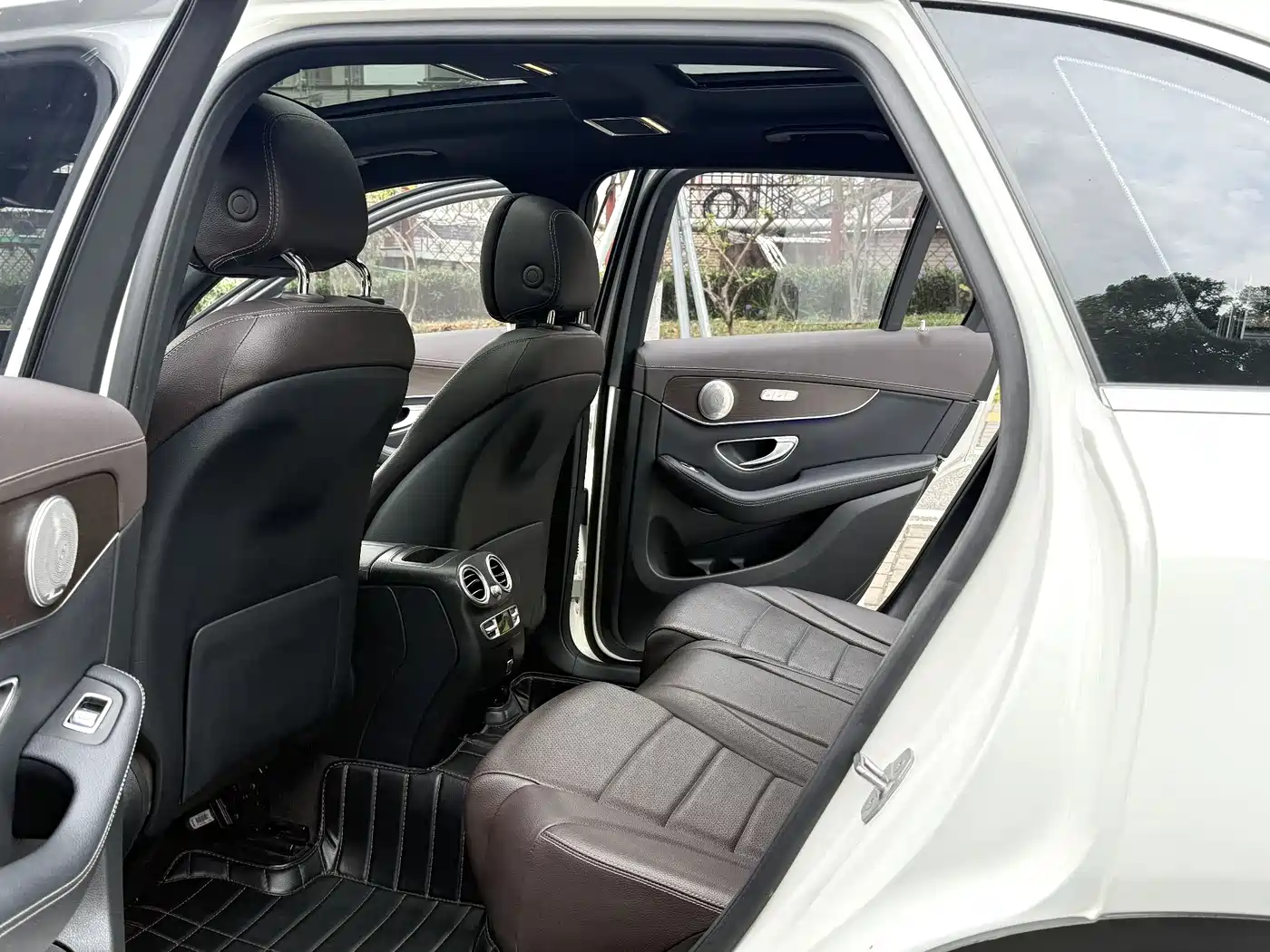 Mercedes-Benz GLC 2021 GLC 260 L 4MATIC Luxury фото 10