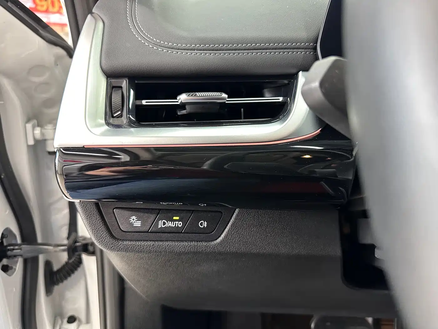 BMW X1 2023 sDrive20Li X Design Package фото 5