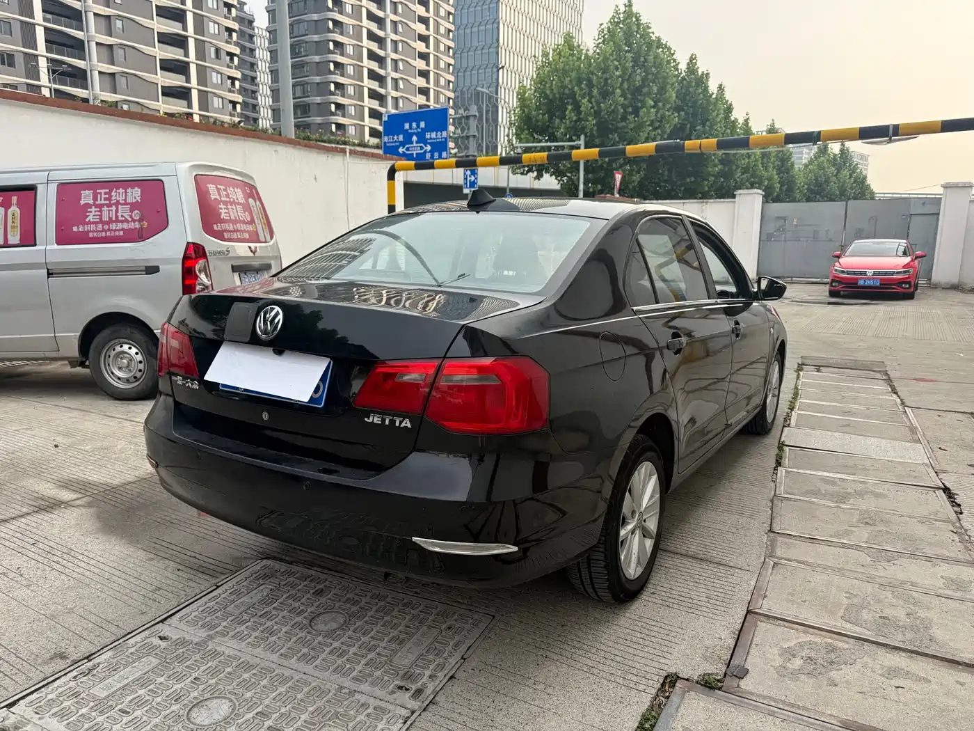 Volkswagen Jetta 2013 1.6L Manual Comfort фото 8