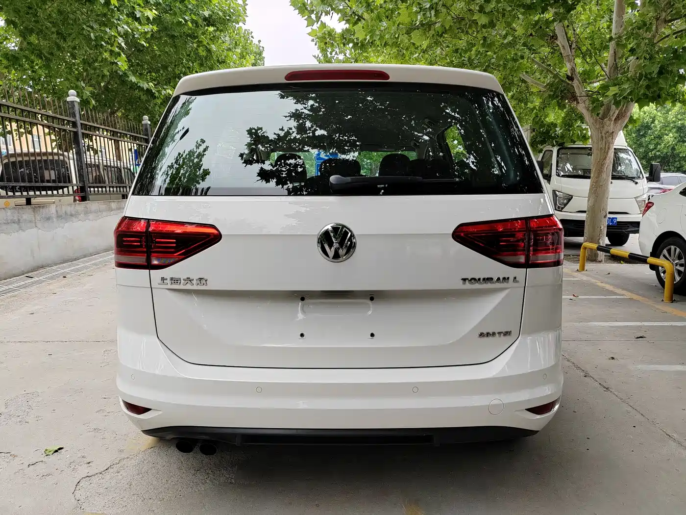 Volkswagen Touran 2016 Touran L 280TSI DSG Comfortline фото 5
