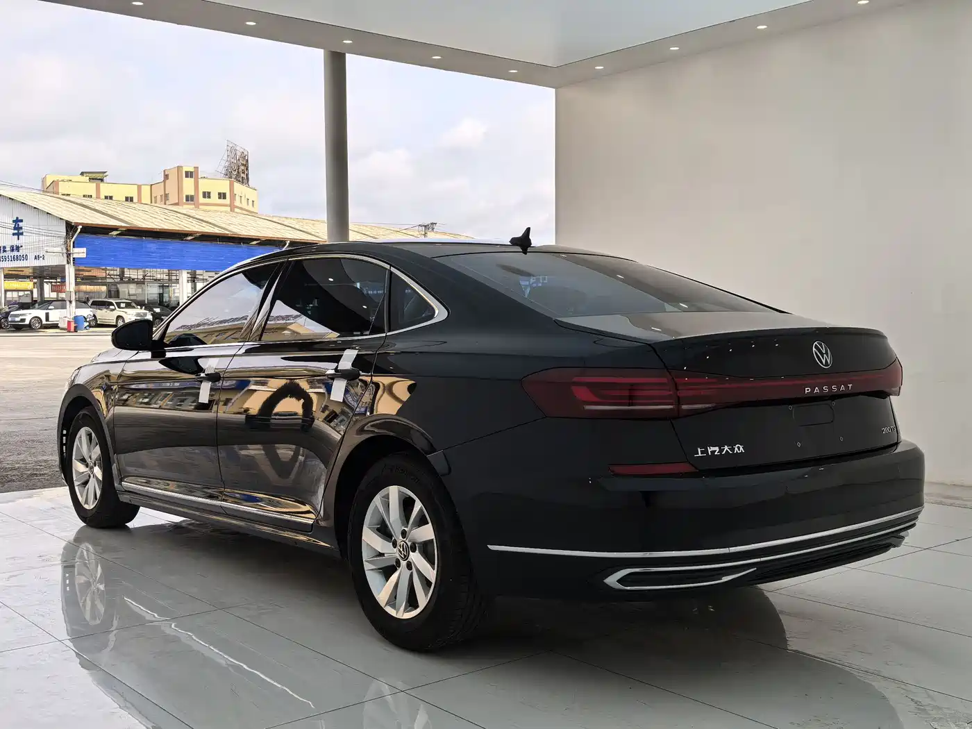 Volkswagen Passat 2023 280TSI Business Edition фото 15