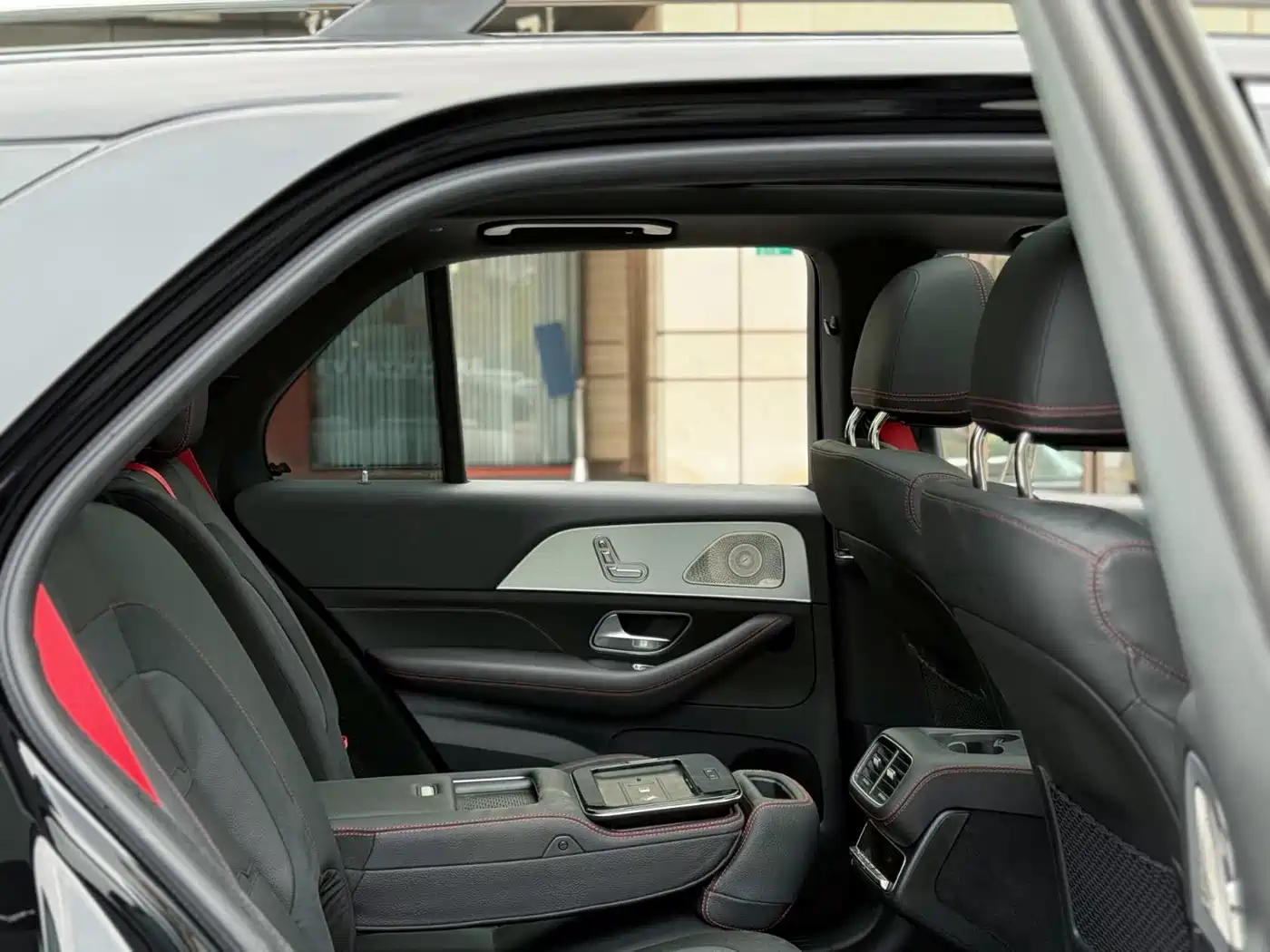 Mercedes-Benz GLE AMG 2025 AMG GLE 53 4MATIC+ фото 23