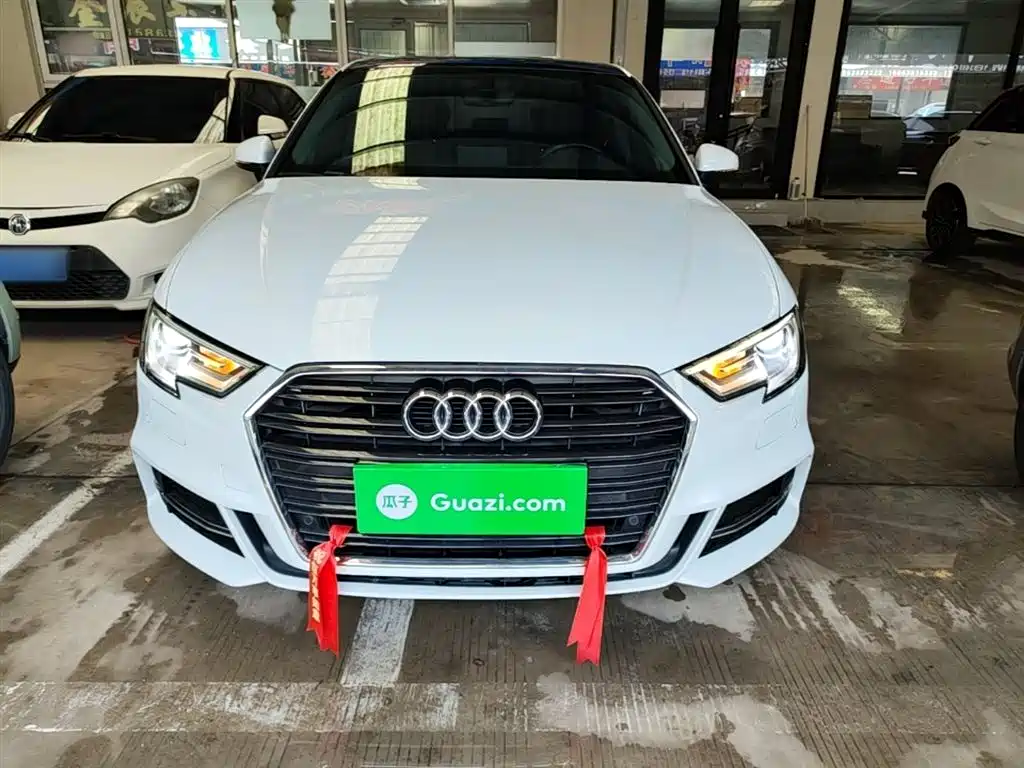 Audi A3 2017 Sportback 35 TFSI Fashion фото 3