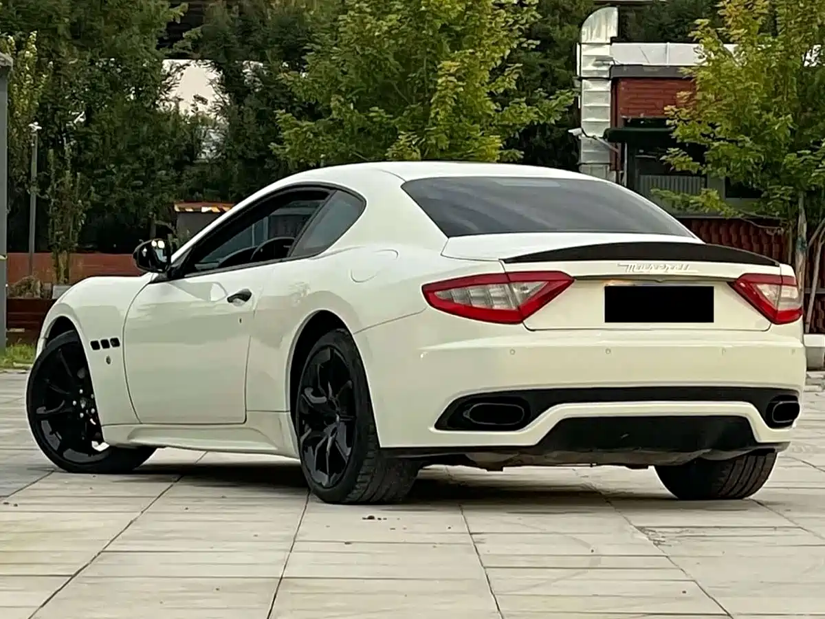 Maserati GranTurismo 2013 4.7L Sport F1 фото 5