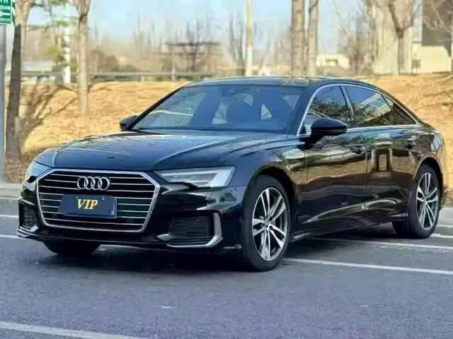 Audi A6L 40 TFSI, Люкс Драйв