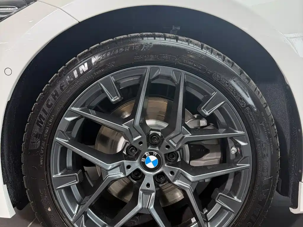 BMW 3 Series 2026 2026 330Li M Sport Shadowline Package