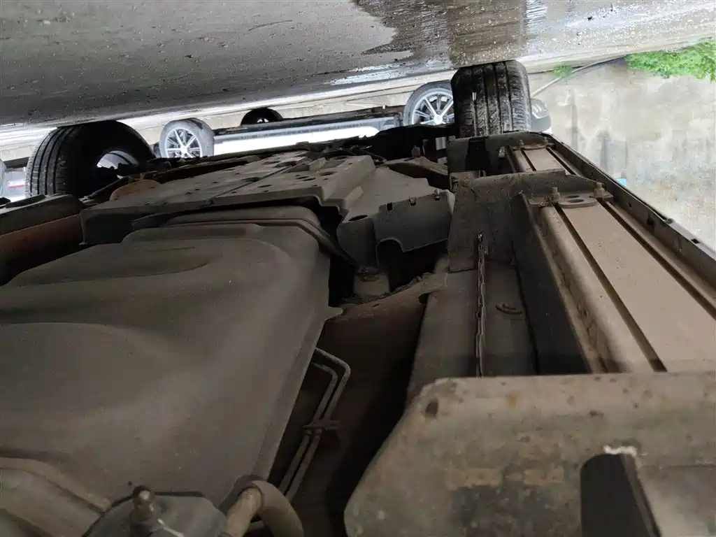 Toyota RAV4 Rongfang 2016 2.0L CVT 2WD Trend (China V) фото 22