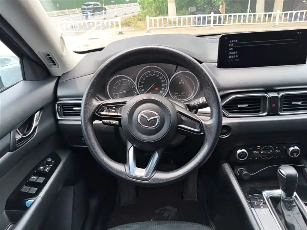 Photo 11 - Mazda CX-5