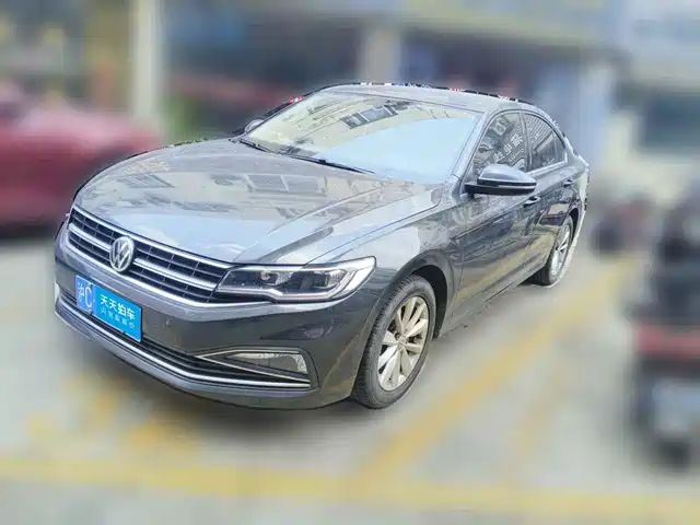 Volkswagen Bora 2020 1.5L Automatic Elite — фото 1