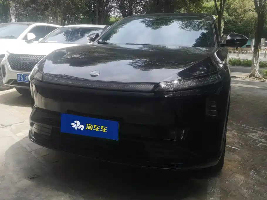 Dongfeng Aeolus L8 2025 2025 Plug-in Hybrid