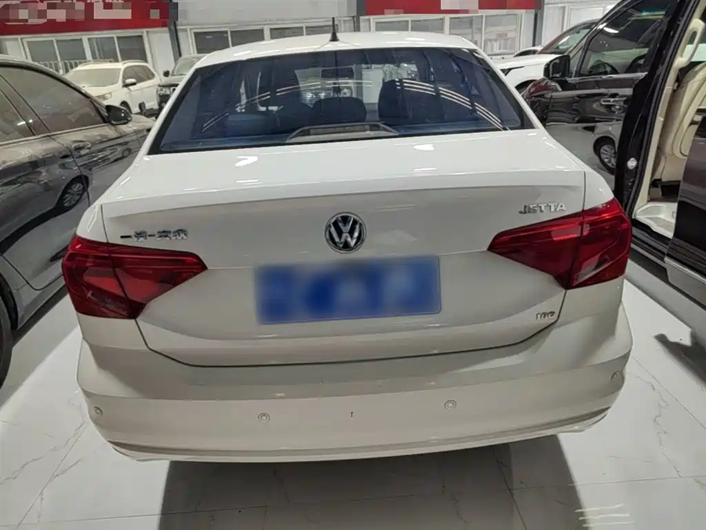 Volkswagen Jetta 2017 1.5L Automatic Fashion фото 6