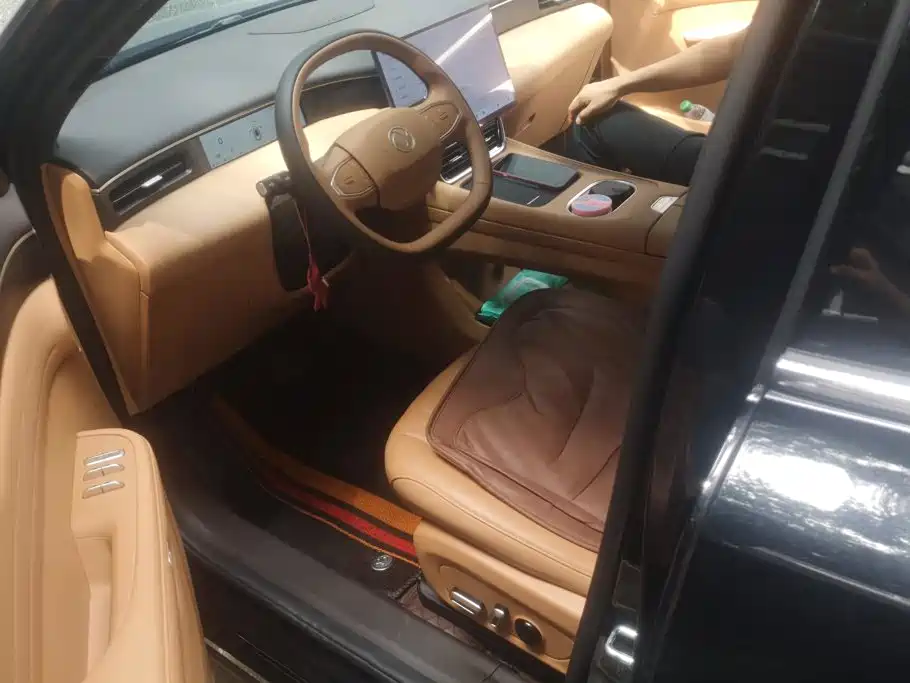 Dongfeng Aeolus L8 2025 2025 Plug-in Hybrid