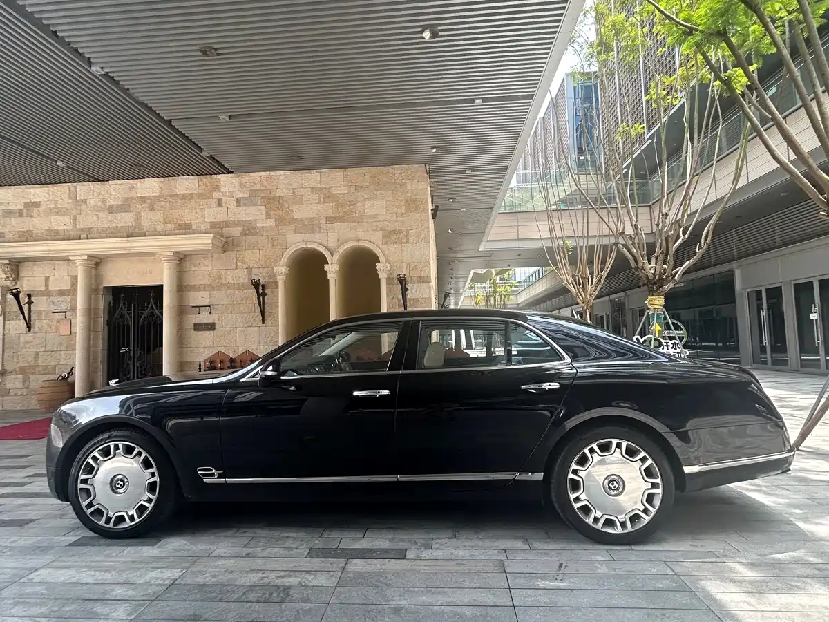 Bentley Mulsanne 2012 6.8T EIC Special Custom Edition фото 4