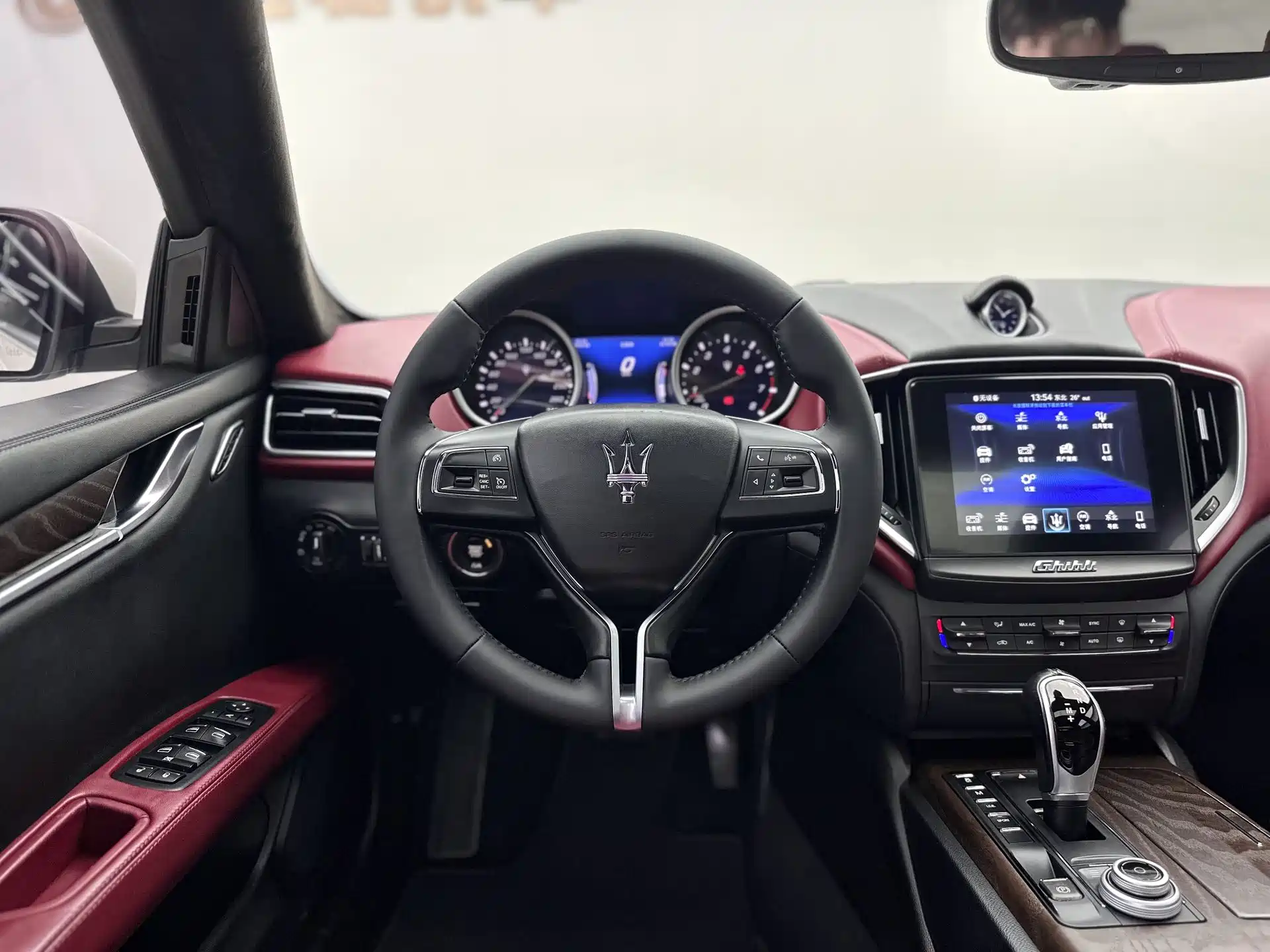 Photo 9 - Maserati Ghibli