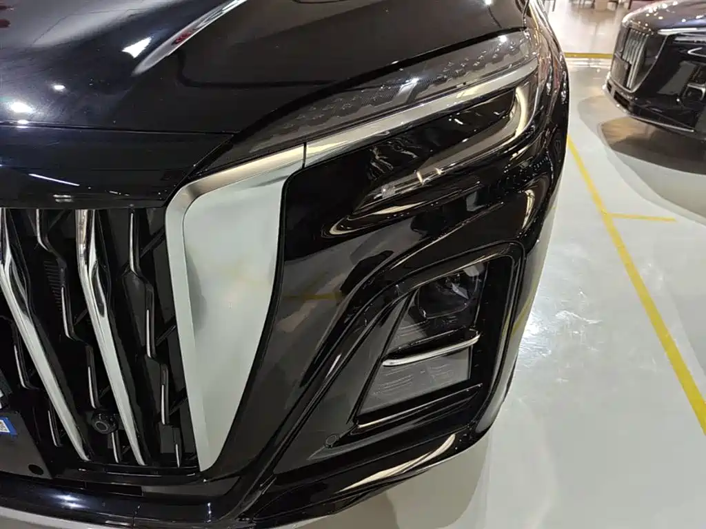 Hongqi HS3 PHEV 2025 125km Jingwei PLUS 2 Million Commemorative Edition фото 24