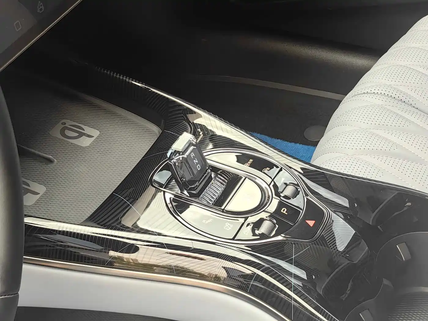 BYD Seal 2022 550km Standard Range RWD Premium 15