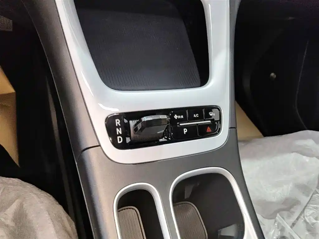 Geely Galaxy Starry Wish 2026 Edition 310km Youth Version фото 14