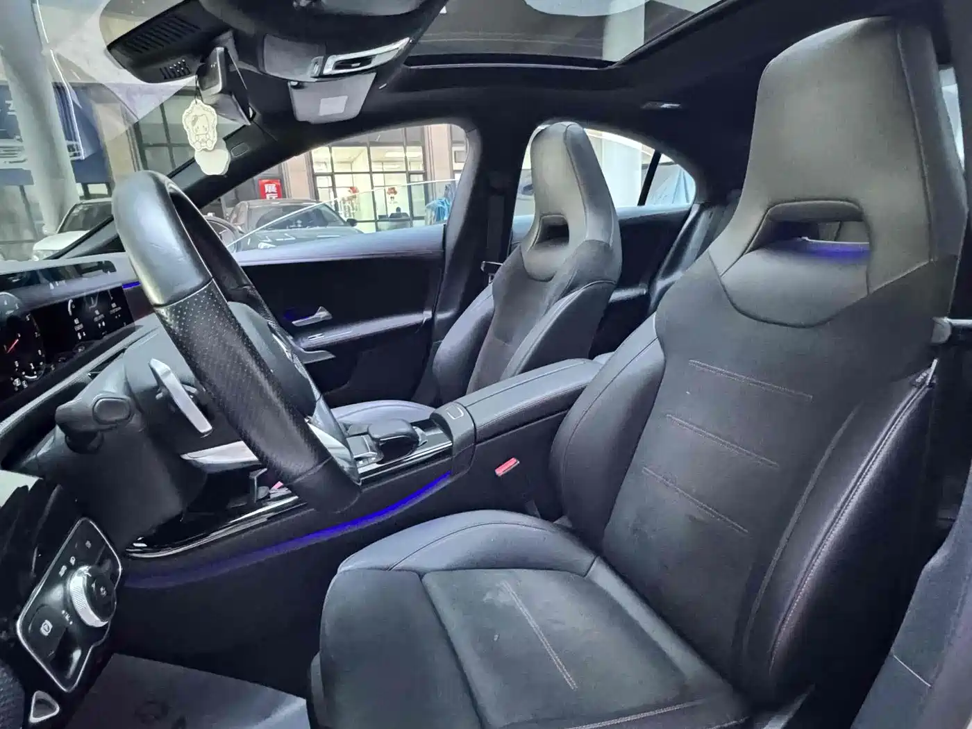 Mercedes-Benz CLA (Import) 2020 CLA 200 фото 15