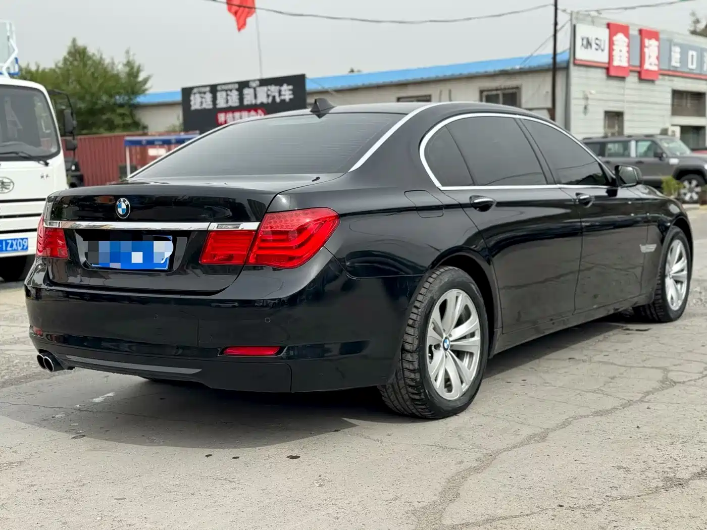 BMW 7 Series 2013 Model 730Li Luxury фото 9