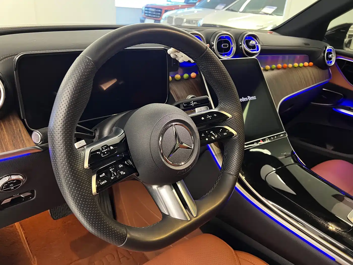 Mercedes-Benz GLC 2024 GLC 300 L 4MATIC Dynamic 5-seater фото 9
