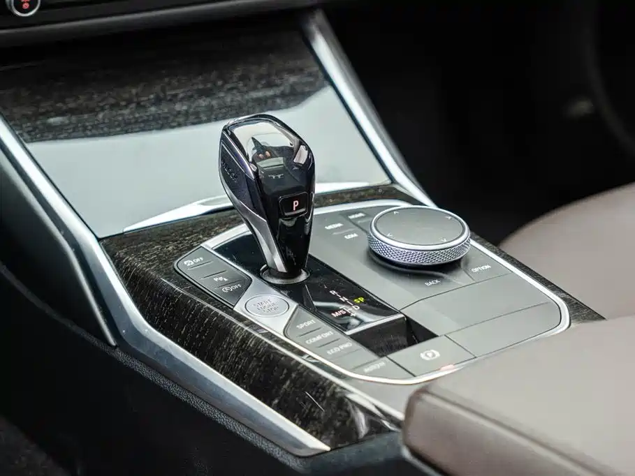 BMW 3 Series 2021 325Li M Sport Package фото 13