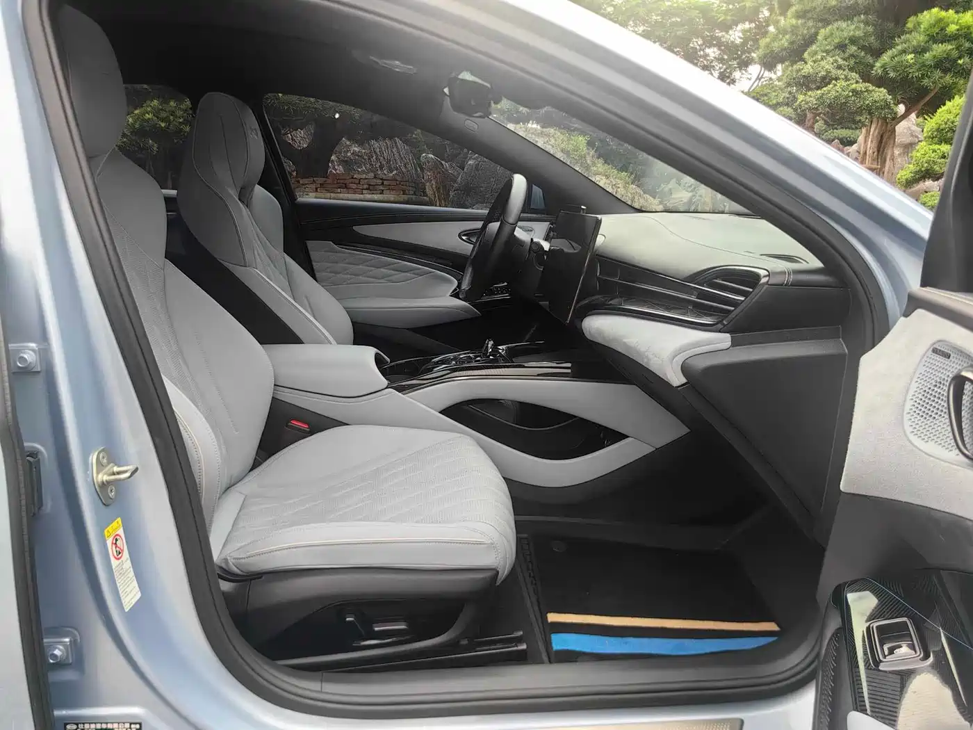 BYD Seal 2022 550km Standard Range RWD Premium 21