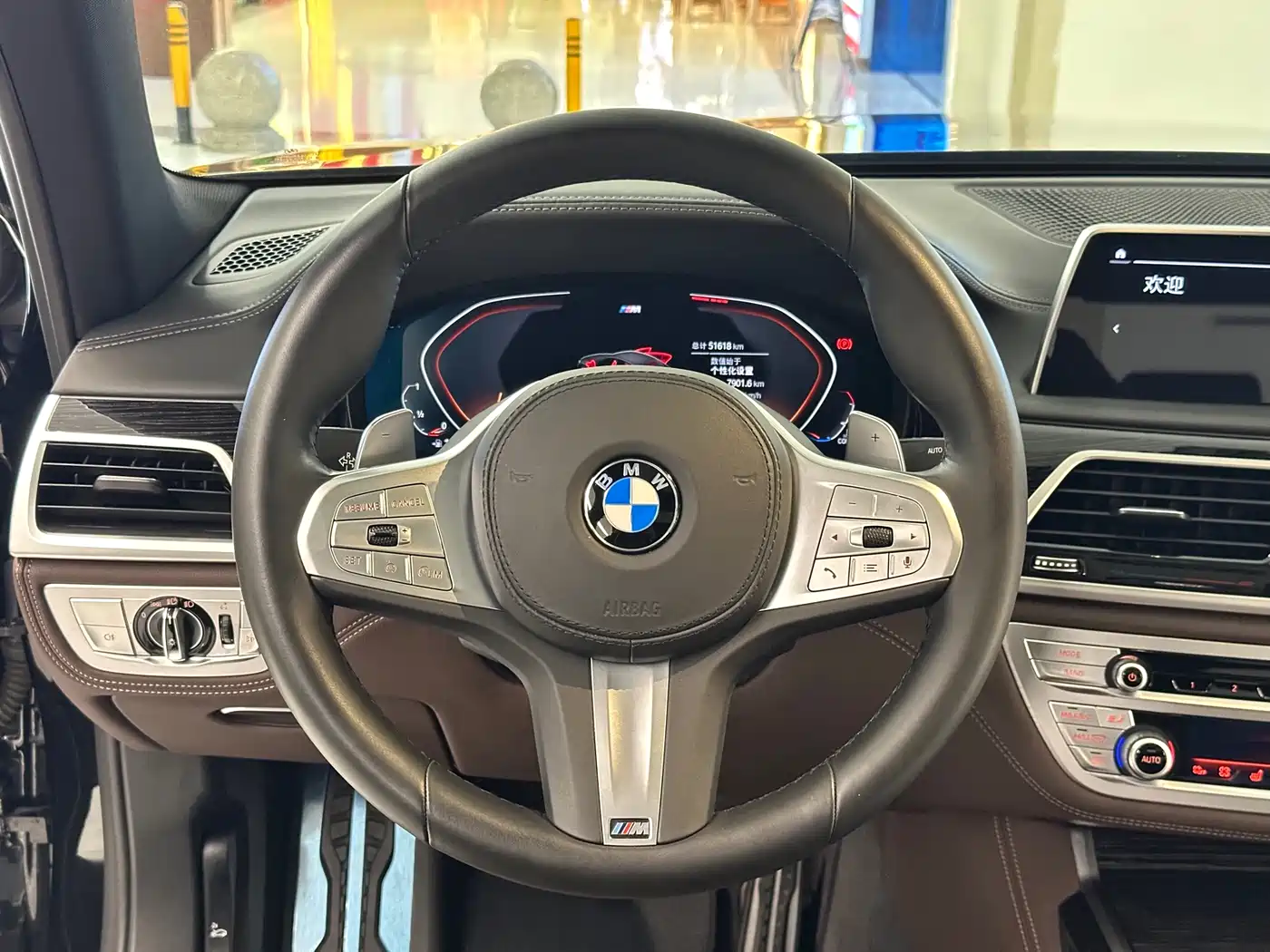 BMW 7 Series 2019 740Li Exclusive M Sport Package фото 16