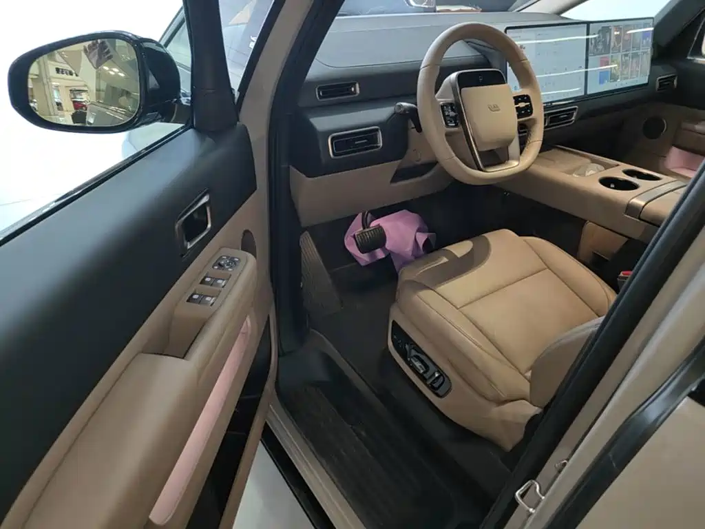 Li Auto MEGA 2025 2025 Model Home Family Special Edition