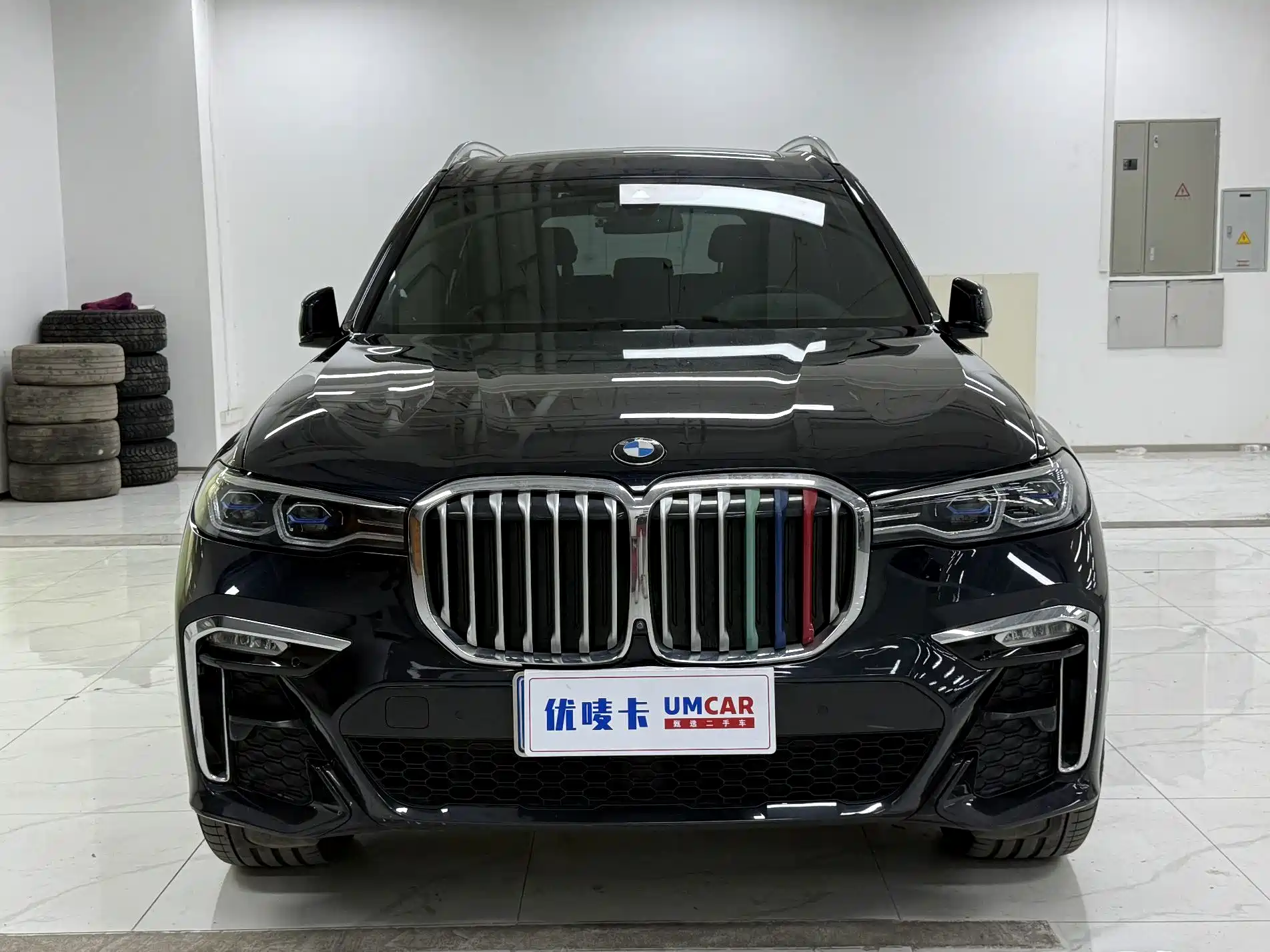 Photo 2 - BMW X7