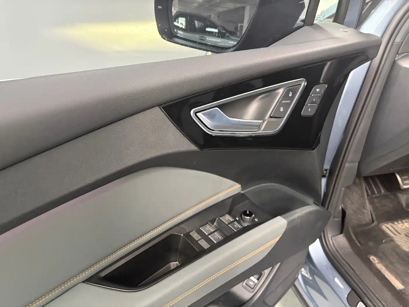 Audi Q4 e-tron 2023 40 e-tron Innovation Edition фото 9