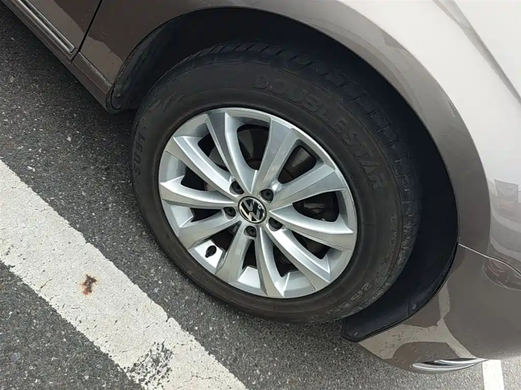 Volkswagen Magotan 2015 1.8TSI Leading фото 14