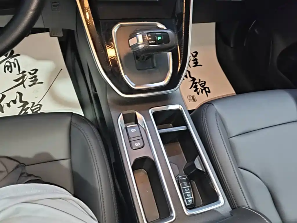 Фото 14 - Haval M6
