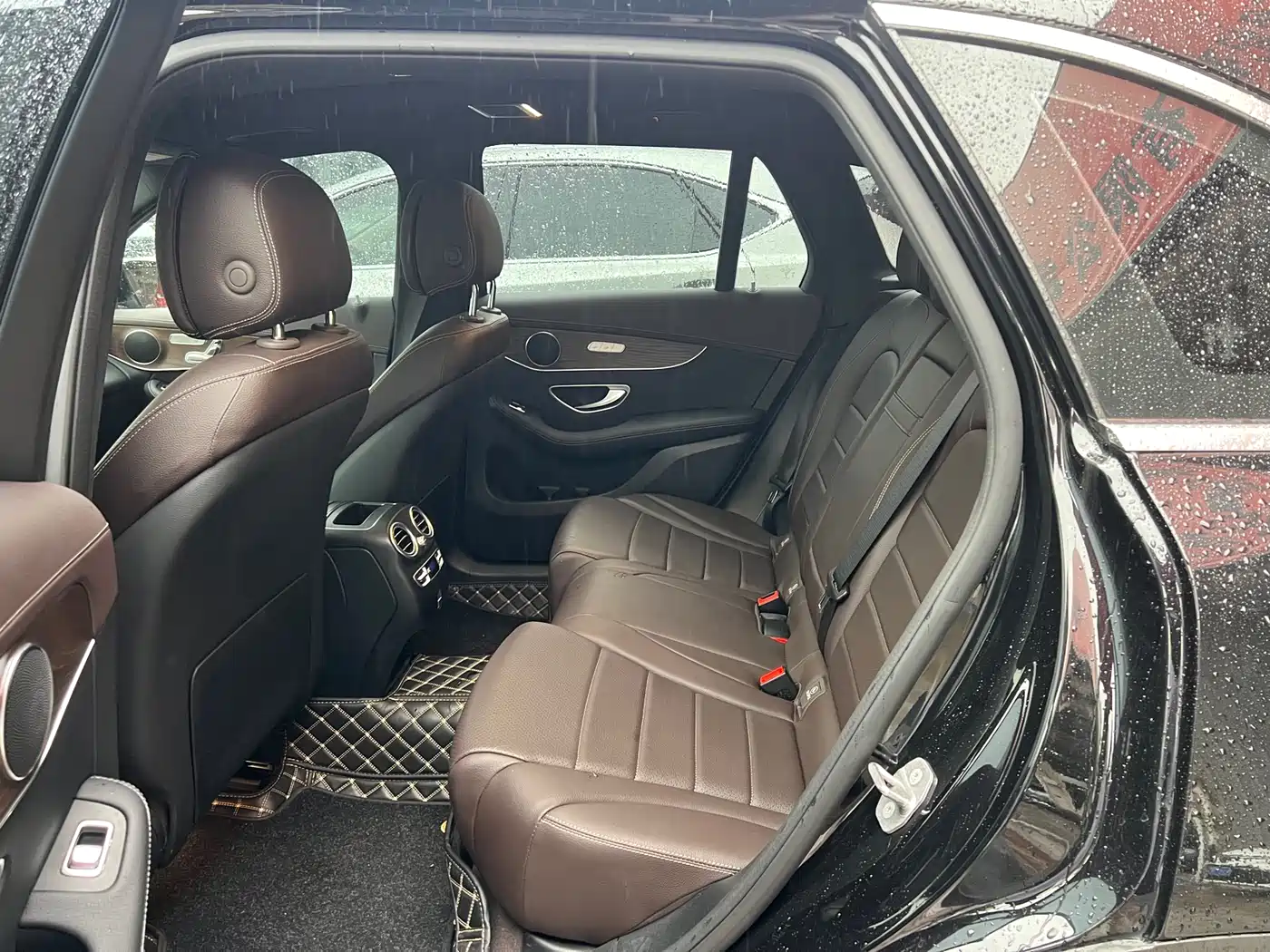 Mercedes-Benz GLC 2022 Facelift GLC 260 L 4MATIC Luxury Model фото 13