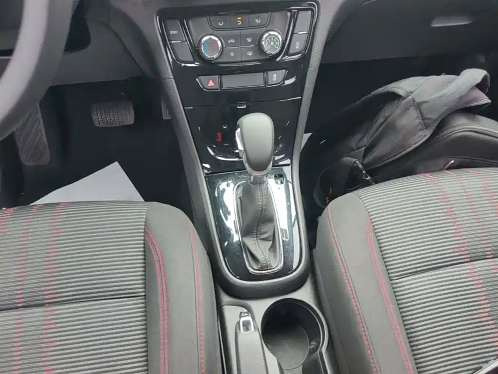 Buick Encore 2017 18T Automatic 2WD Urban Leading фото 14