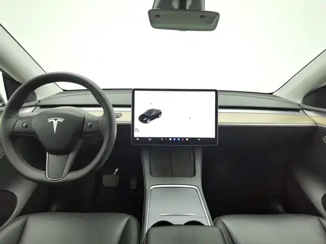 Tesla Model Y 2021 Standard Range Rear-Wheel Drive — фото 5