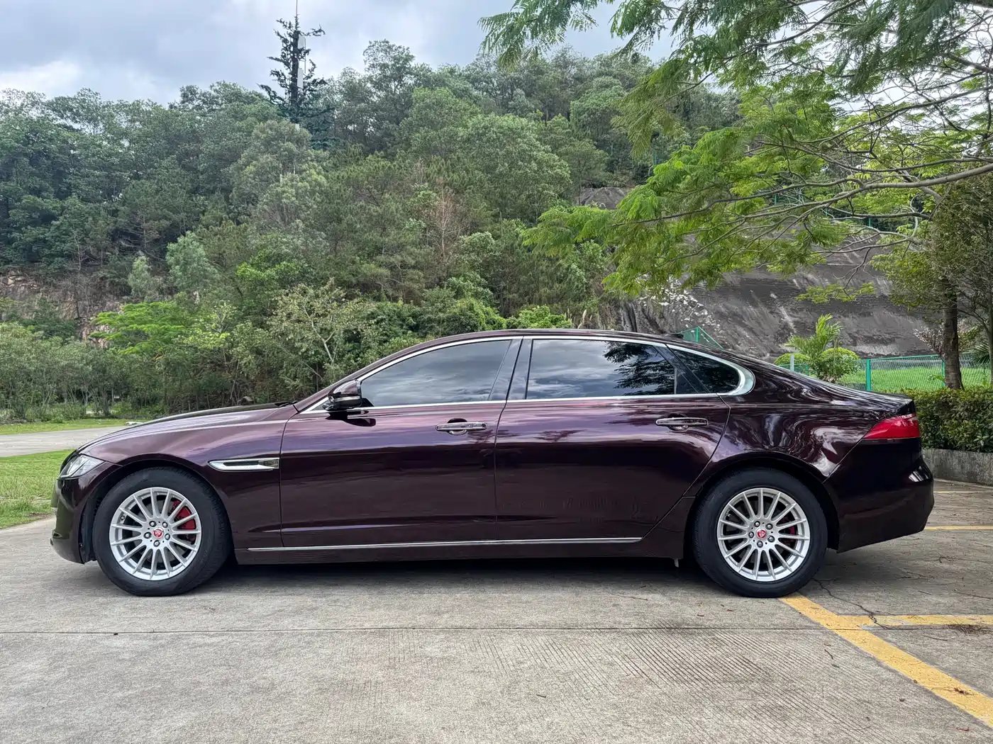 Фото 4 - Jaguar XFL
