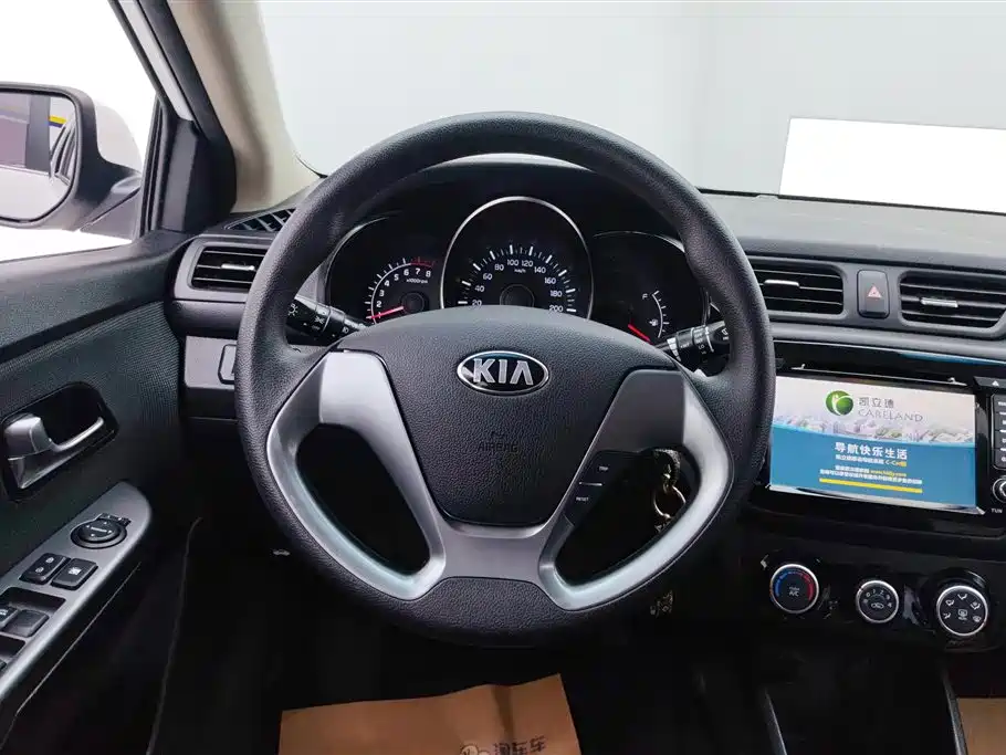 Kia K2 2015 Sedan 1.4L MT GLS фото 15