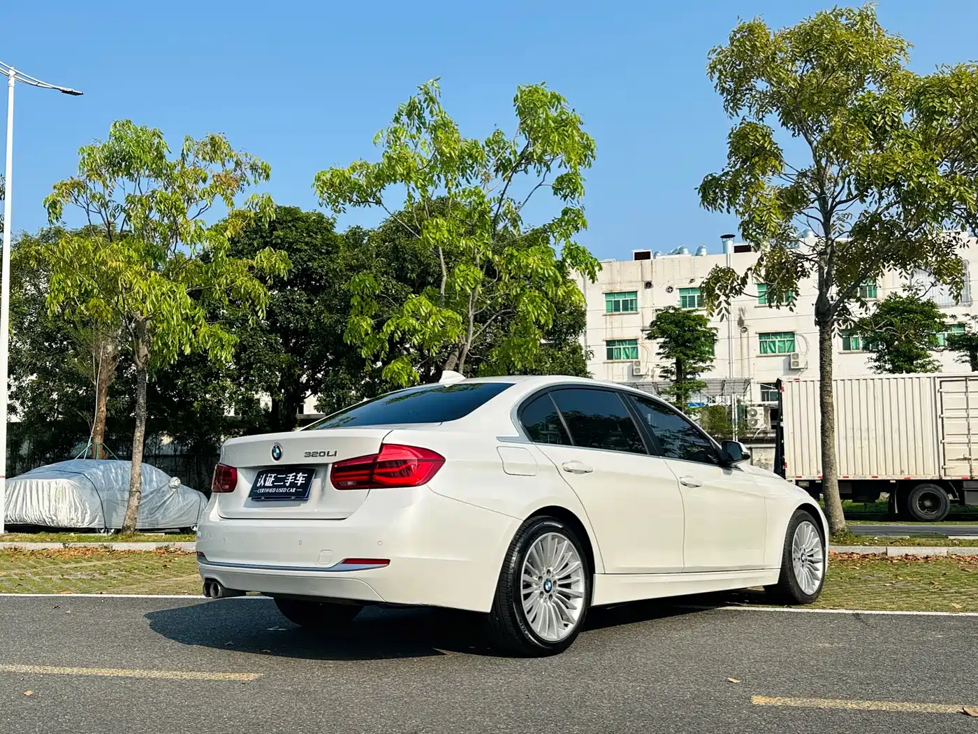 BMW 3 Series 2018 320Li Fashion Style фото 5